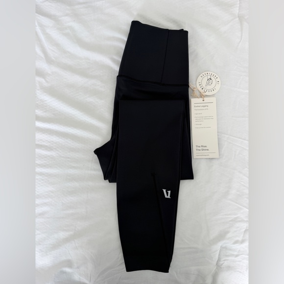 NWT XS Vuori Evolve Legging Black - Picture 4 of 6